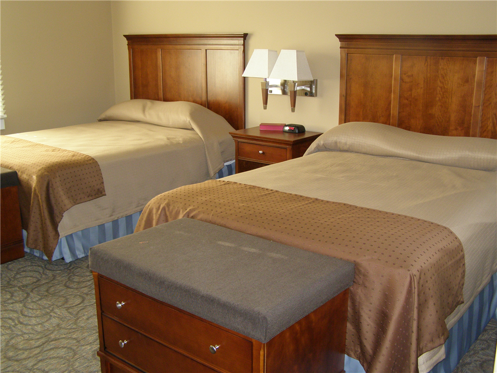 The RRC has 24 hotel-style bedrooms with private bathrooms. Each room features provided linens and towels, individual climate control, alarm clocks & hair dryers.